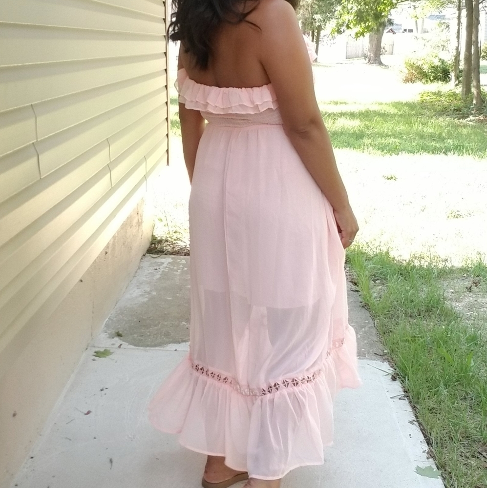 DOVES & ROSES RUFFLE SMOCKED MIDI DRESS - Picture 3 of 8